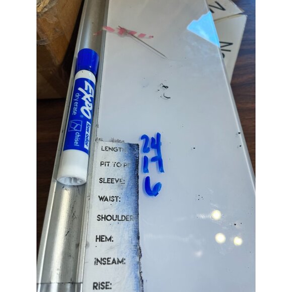 Hollister Graphic Tee Red XS Embroidery Y2K Grunge Classic Colorful 80s Retro - Picture 10 of 12